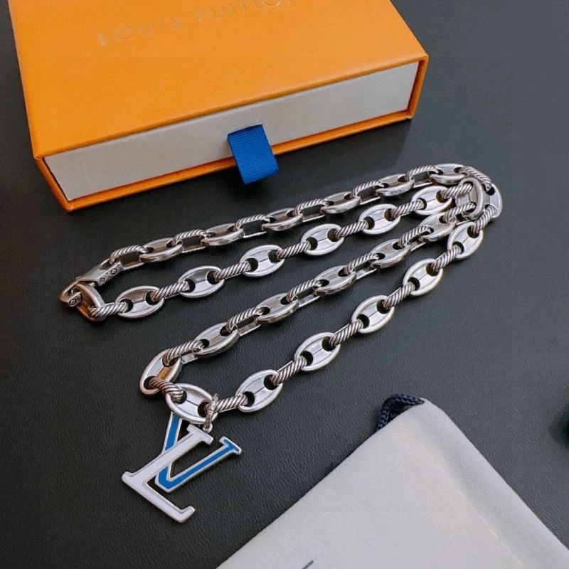 Louis Vuitton Necklaces Functional 251702