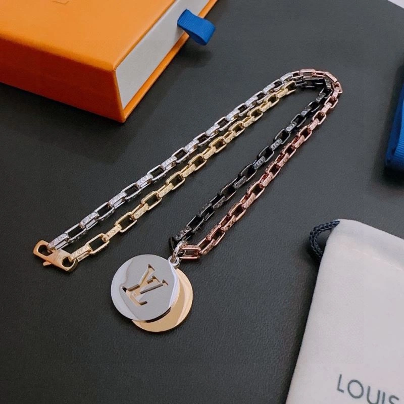 Louis Vuitton Necklaces Breathable 251676