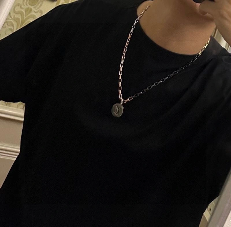 Louis Vuitton Necklaces Breathable 251676