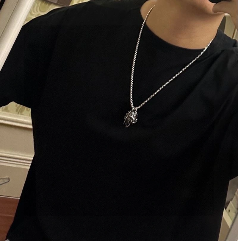 Chic Louis Vuitton Necklaces 251692