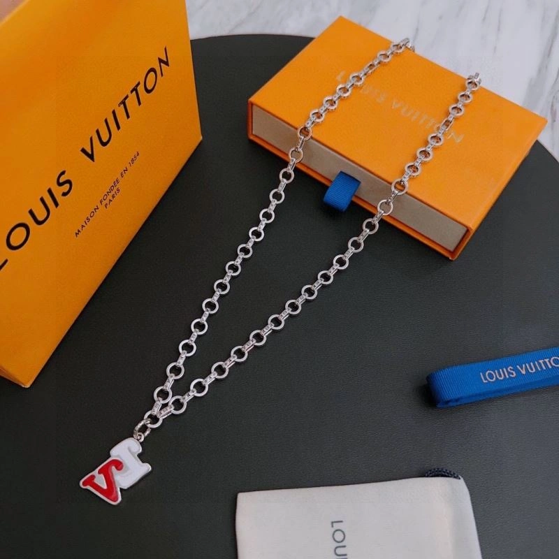 Refined Louis Vuitton Necklaces 251688
