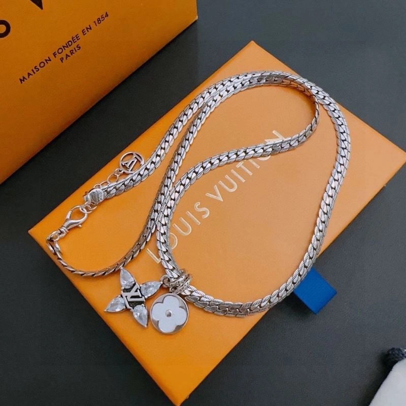 Soft Louis Vuitton Necklaces 251674