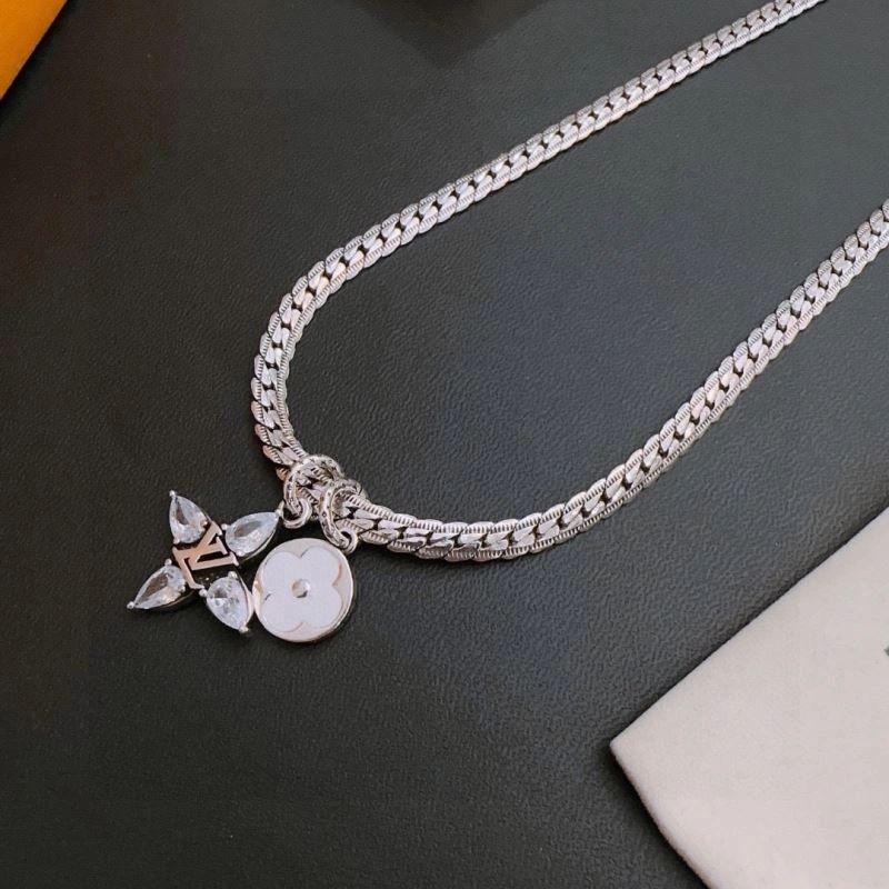 Soft Louis Vuitton Necklaces 251674