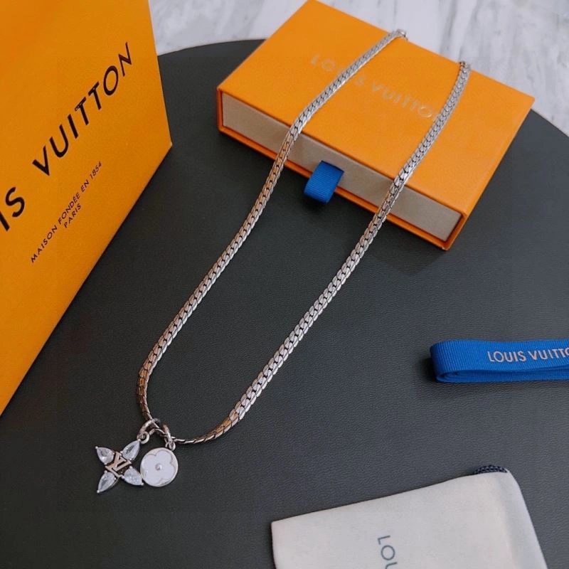 Soft Louis Vuitton Necklaces 251674