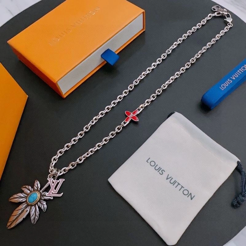 Louis Vuitton Necklaces Stylish 251675