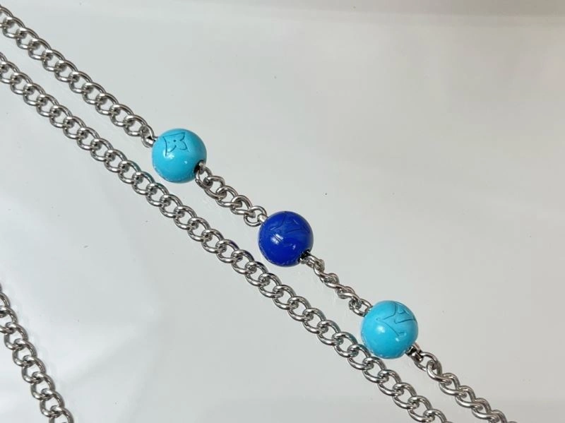 Louis Vuitton Necklaces Effortless 251673