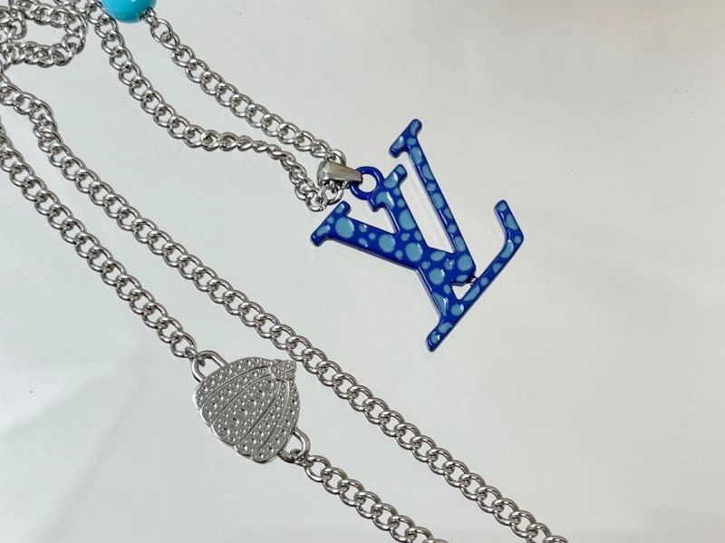 Louis Vuitton Necklaces Effortless 251673