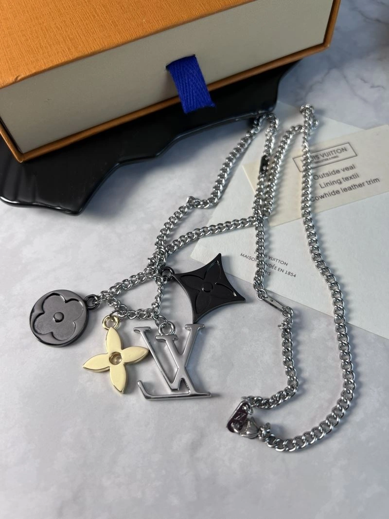 Louis Vuitton Necklaces Packable 251669