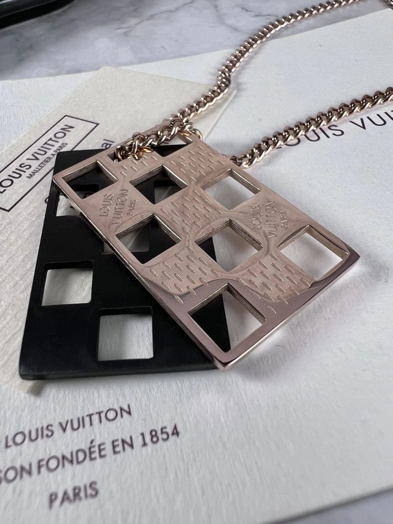 Louis Vuitton Necklaces FreshLook 251670