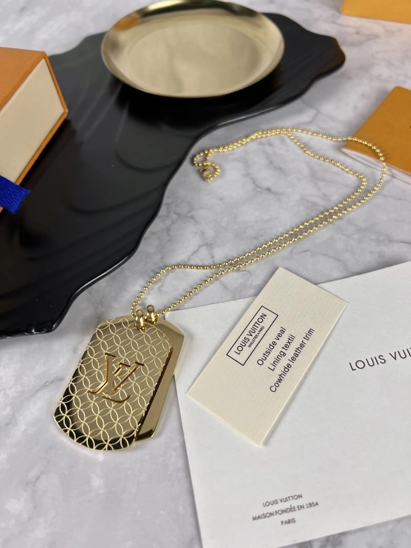 Louis Vuitton Necklaces StreetReady 251647