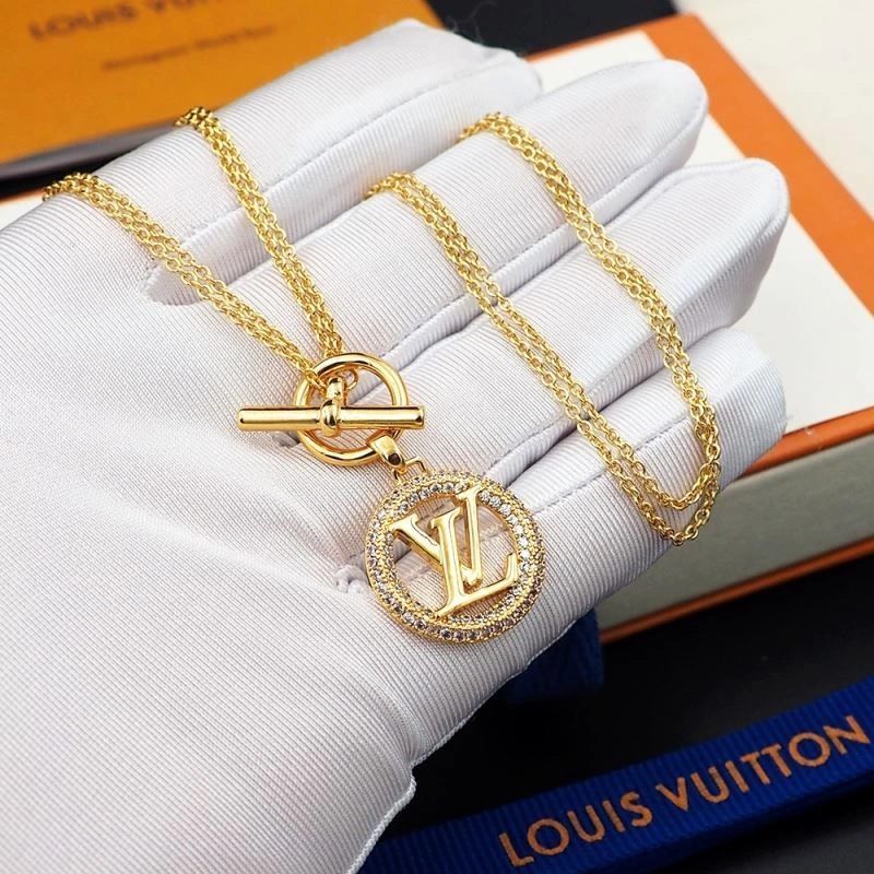 Louis Vuitton Necklaces WrinkleFree 251652