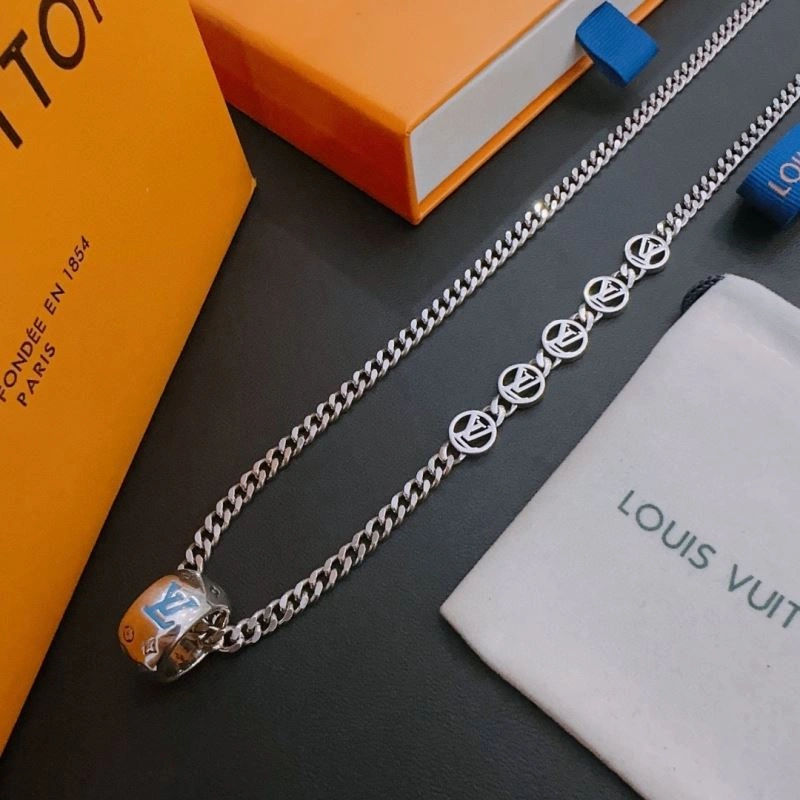 Unique Louis Vuitton Necklaces 251667