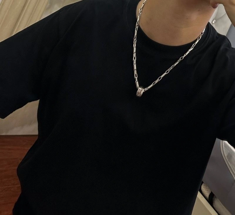 ZeroBulk Louis Vuitton Necklaces 251641