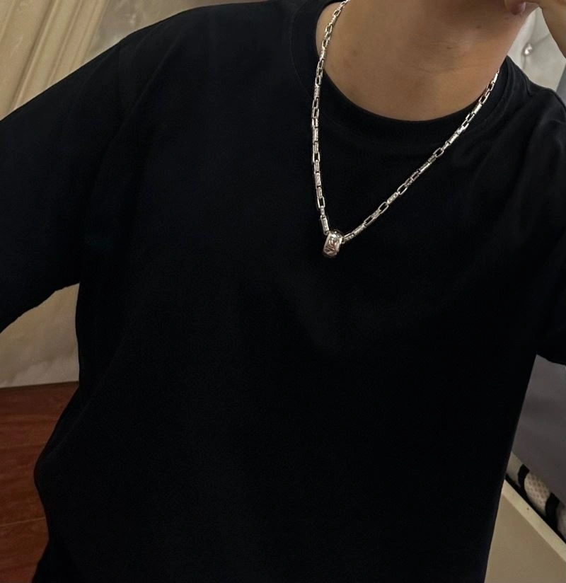 ZeroBulk Louis Vuitton Necklaces 251641