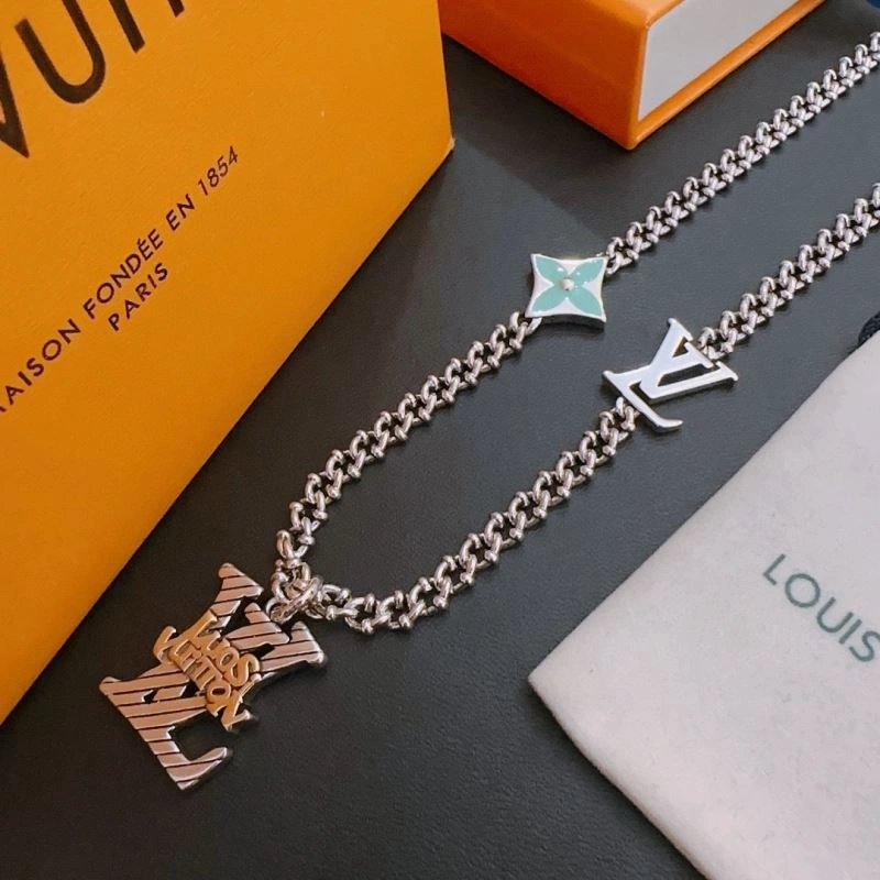 Louis Vuitton Necklaces Reliable 251639