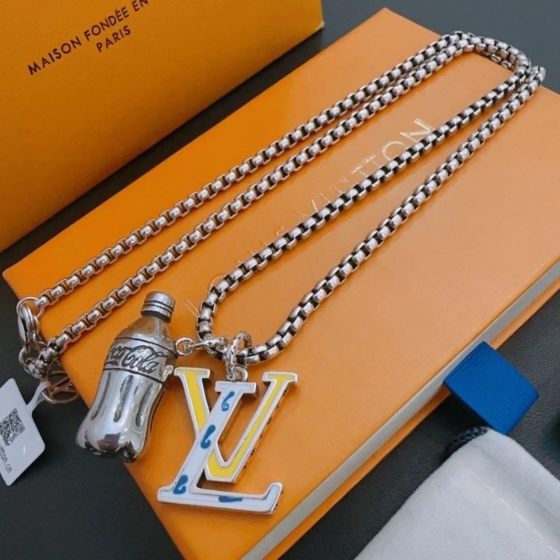 Louis Vuitton Necklaces GoAnywhere 251655