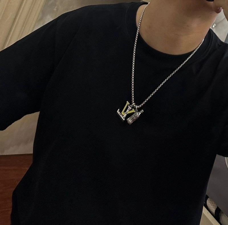 Louis Vuitton Necklaces GoAnywhere 251655