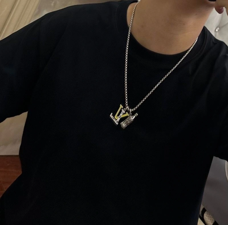 Louis Vuitton Necklaces GoAnywhere 251655