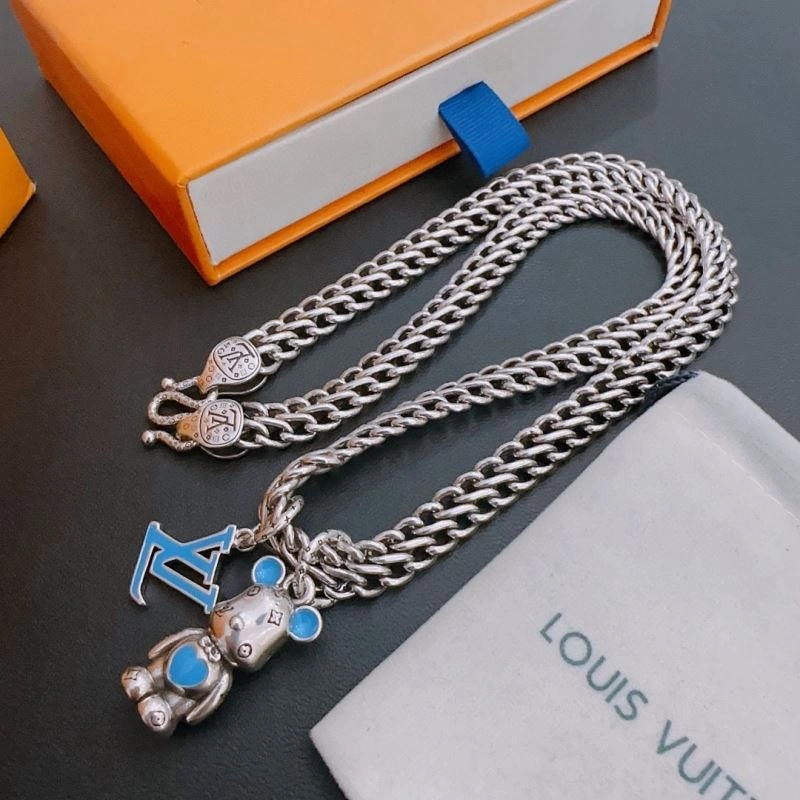 Louis Vuitton Necklaces SunProtective 251659