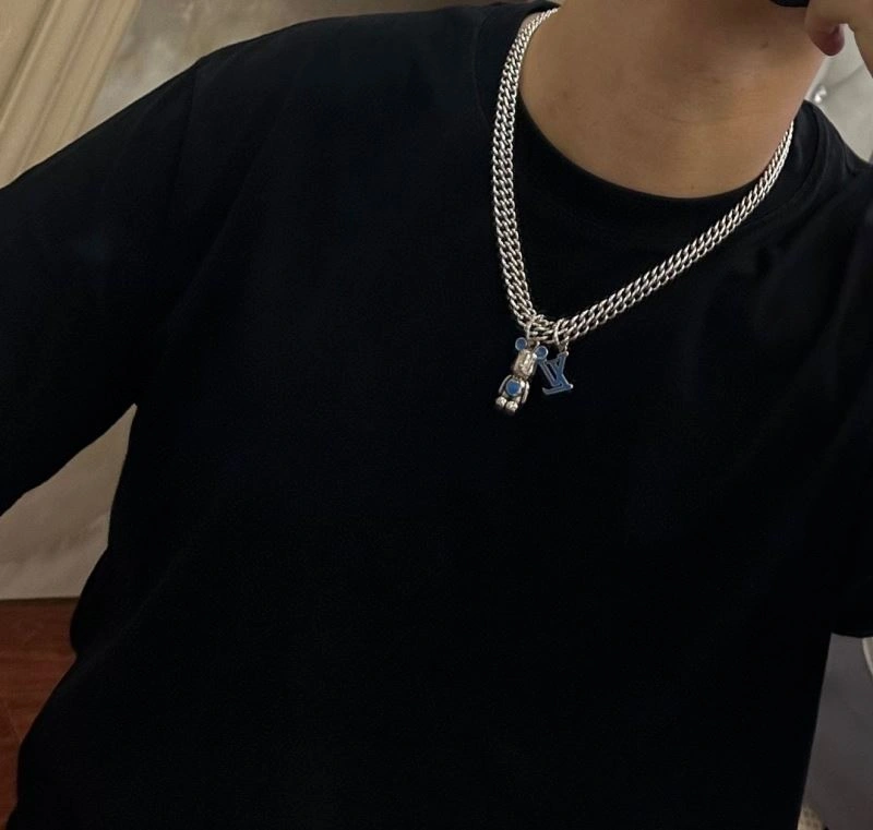 Louis Vuitton Necklaces SunProtective 251659