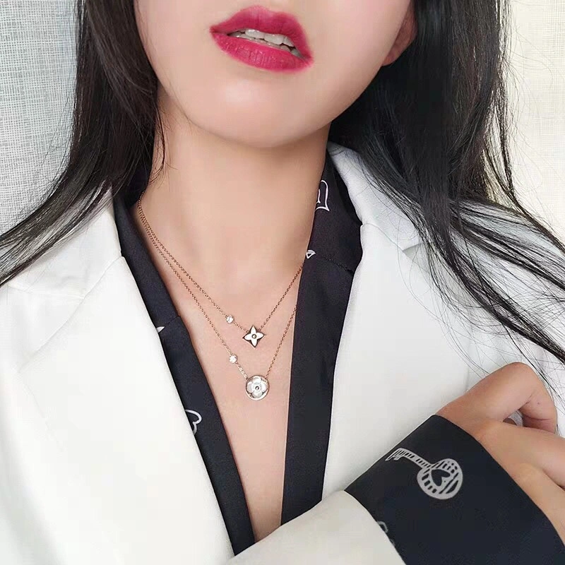 OdorResistant Louis Vuitton Necklaces 251646
