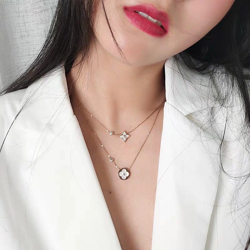 OdorResistant Louis Vuitton Necklaces 251646