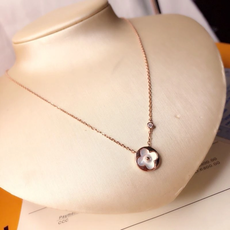 Popular Louis Vuitton Necklaces 251662