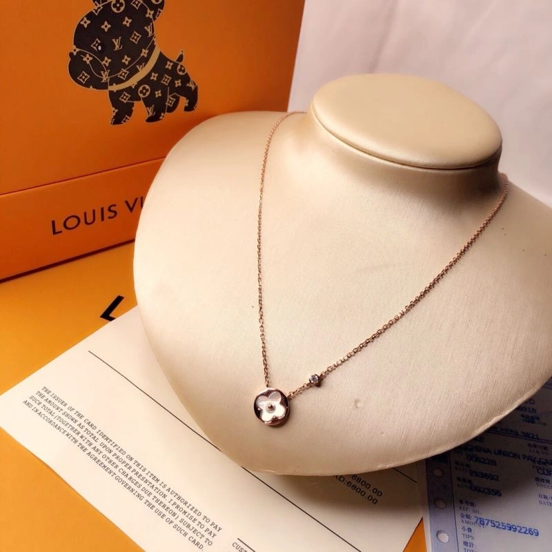 Popular Louis Vuitton Necklaces 251662