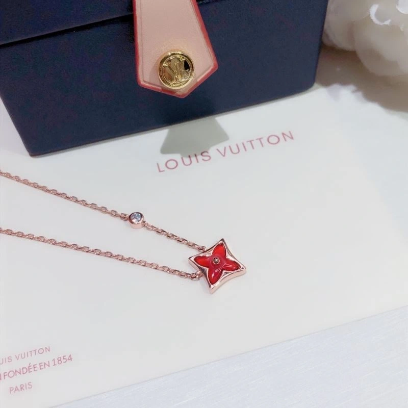 Resilient Louis Vuitton Necklaces 251664