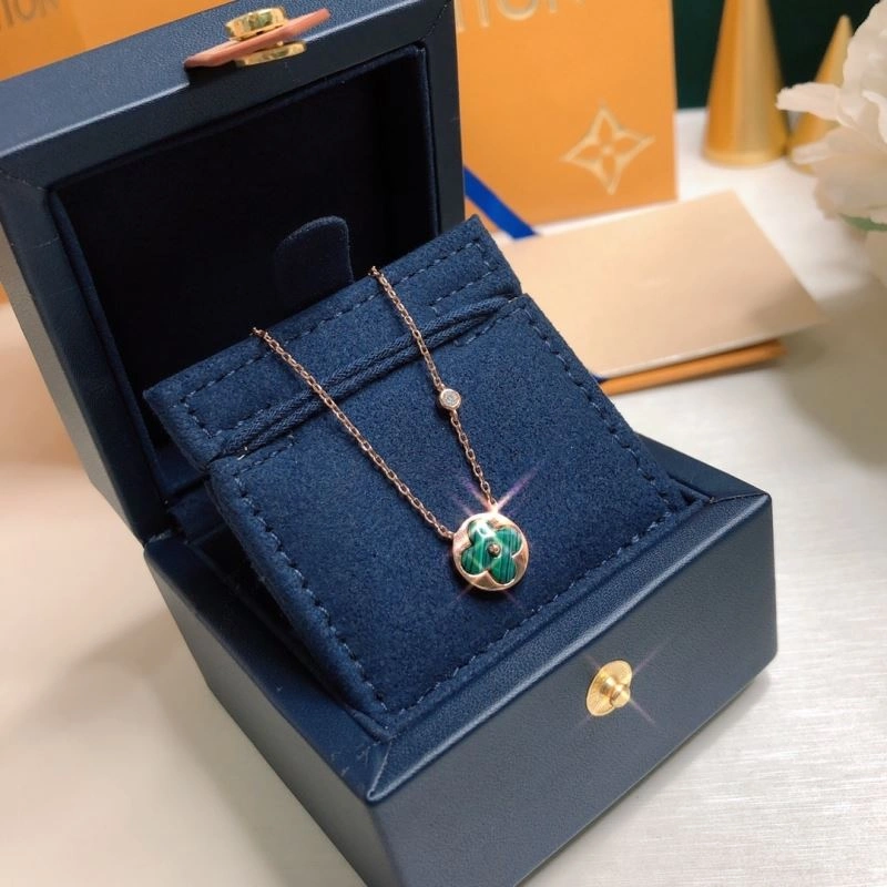 Durable Louis Vuitton Necklaces 251656