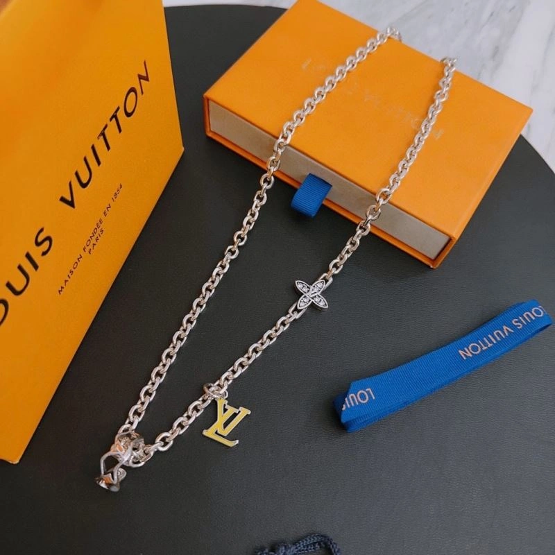 Louis Vuitton Necklaces Trendsetting 251649