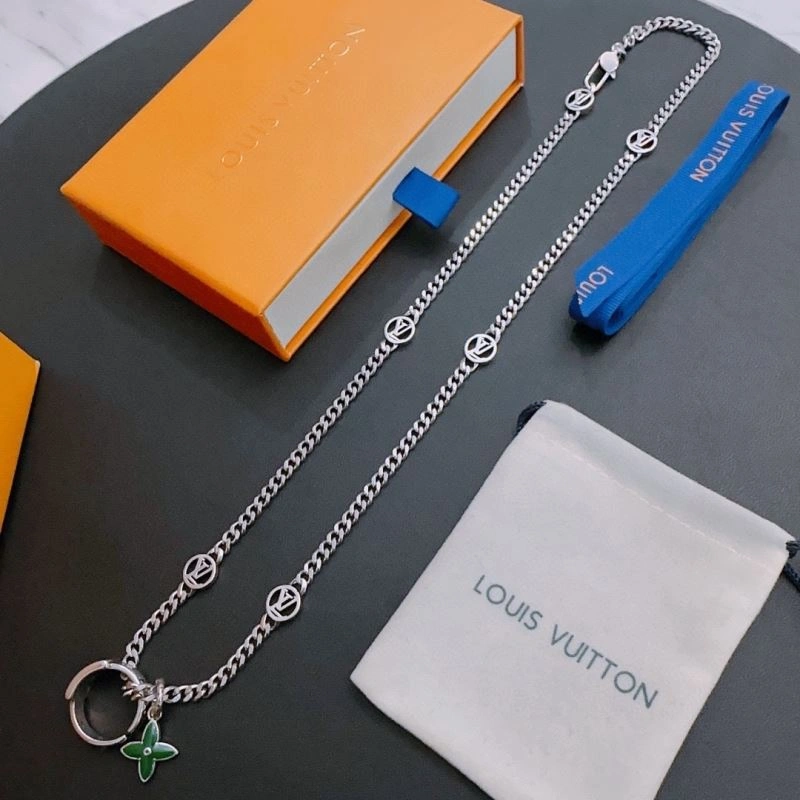 Louis Vuitton Necklaces ModernLook 251651