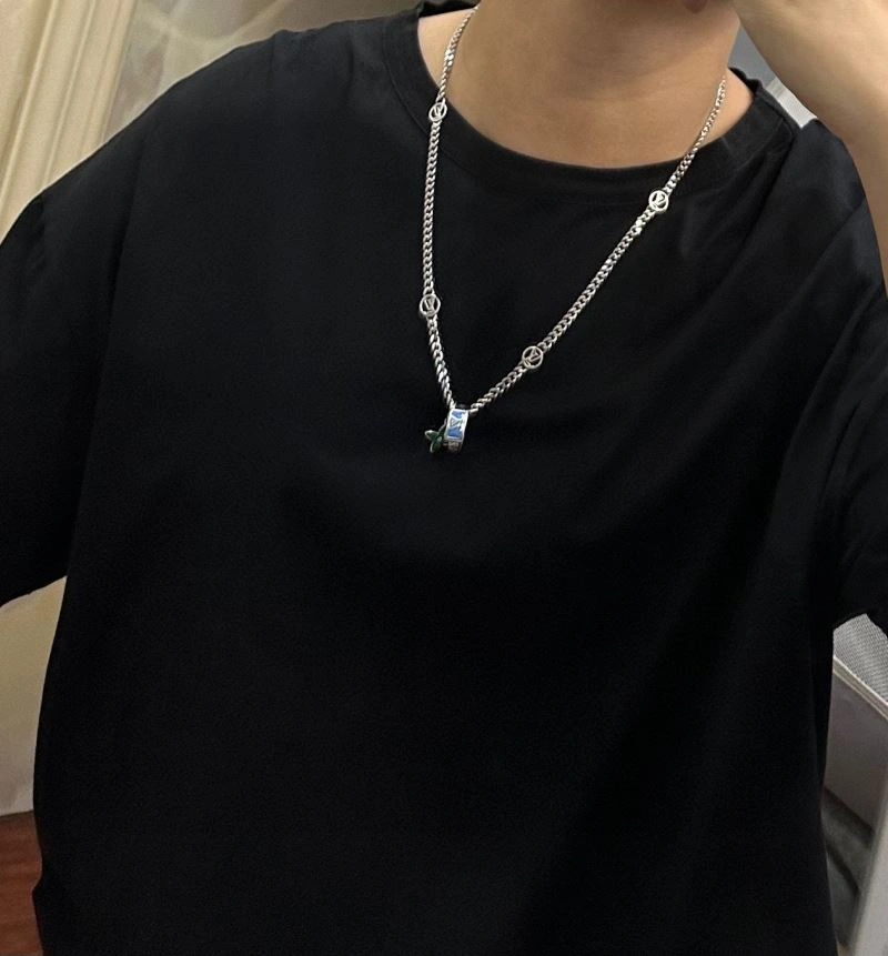 Louis Vuitton Necklaces ModernLook 251651