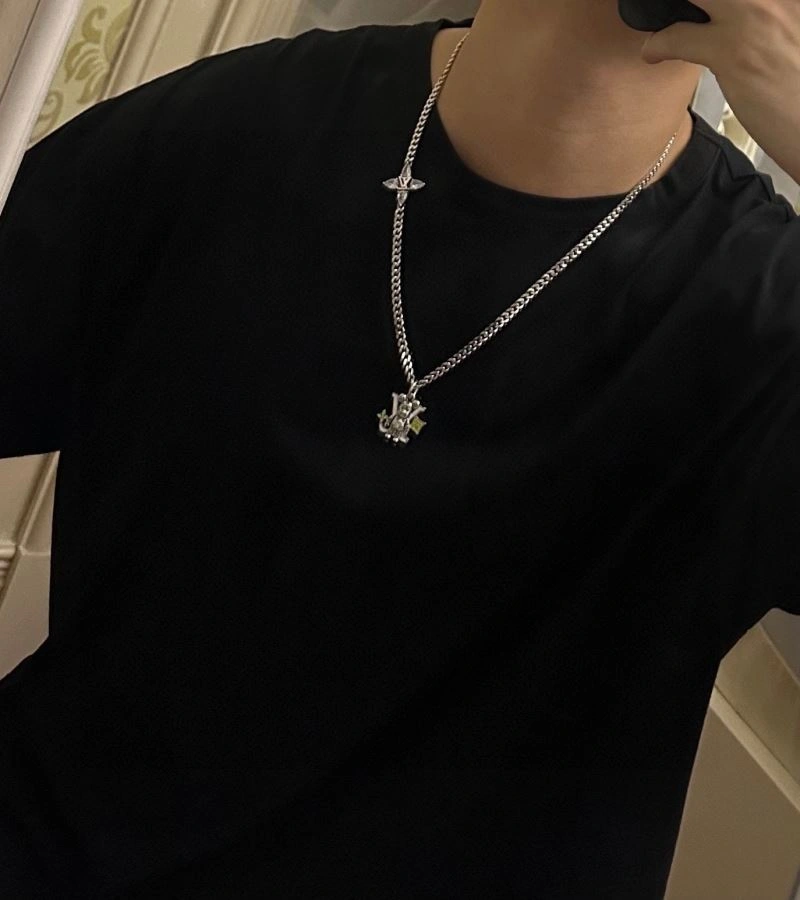 Louis Vuitton Necklaces Refined 251660