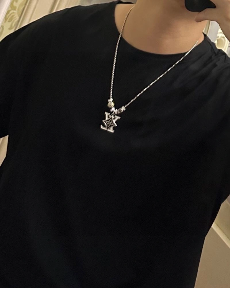Louis Vuitton Necklaces Upgraded 251663