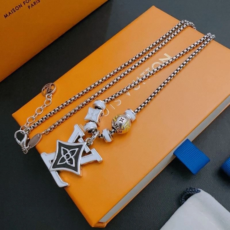 Louis Vuitton Necklaces Upgraded 251663