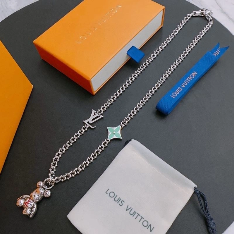 Louis Vuitton Necklaces Lightweight 251640
