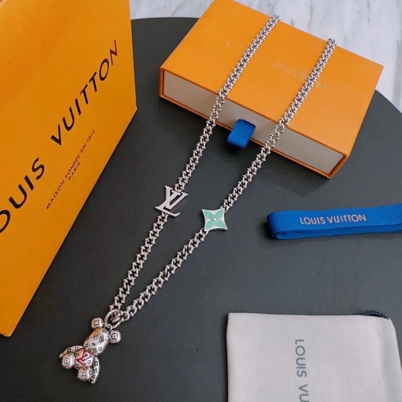 Louis Vuitton Necklaces Lightweight 251640