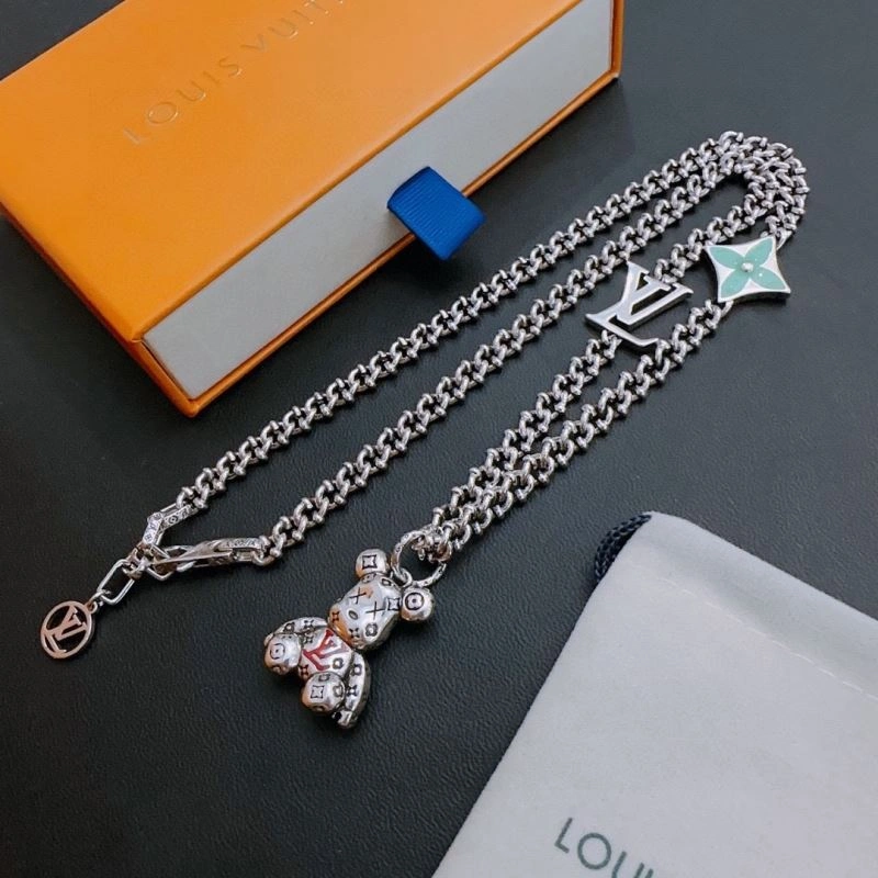 Louis Vuitton Necklaces Lightweight 251640