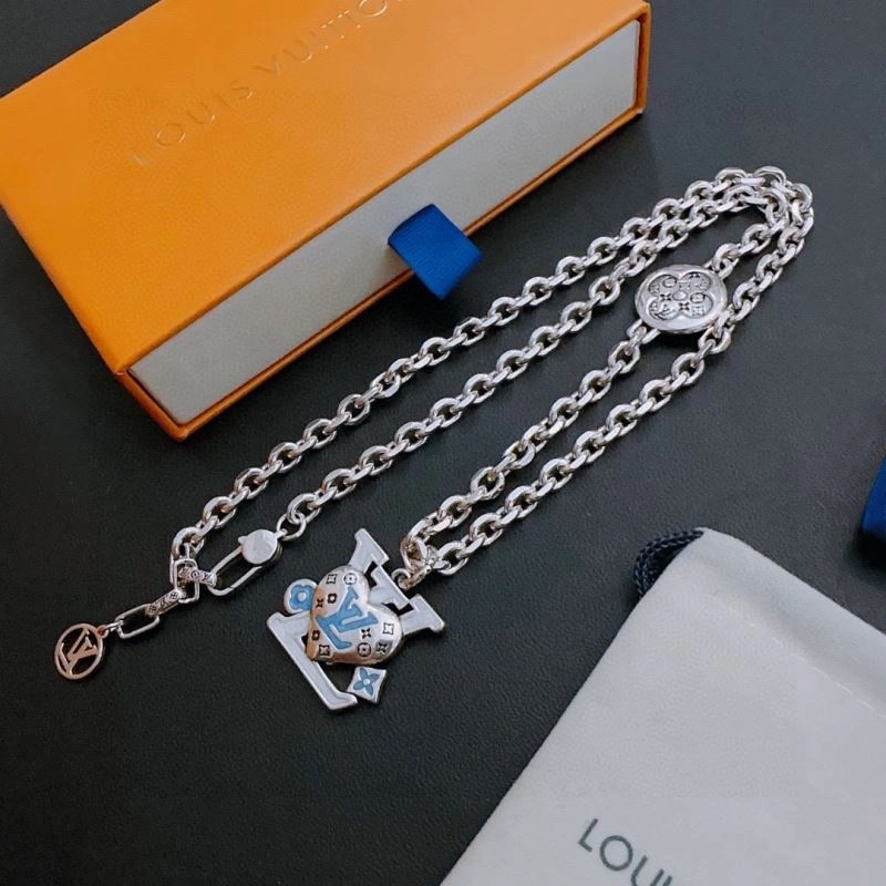 Refined Louis Vuitton Necklaces 251637