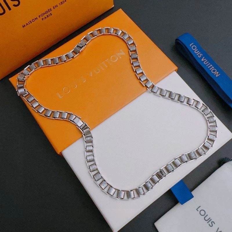 OdorResistant Louis Vuitton Necklaces 251648