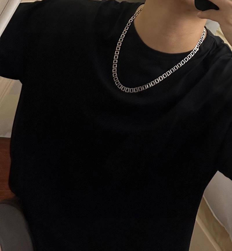 OdorResistant Louis Vuitton Necklaces 251648