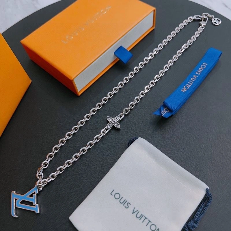 Lightweight Louis Vuitton Necklaces 251653