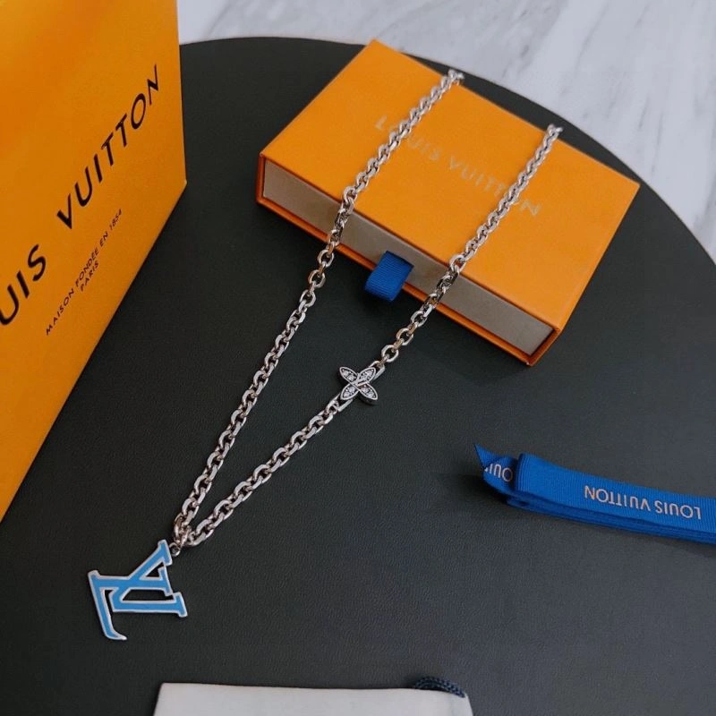 Lightweight Louis Vuitton Necklaces 251653