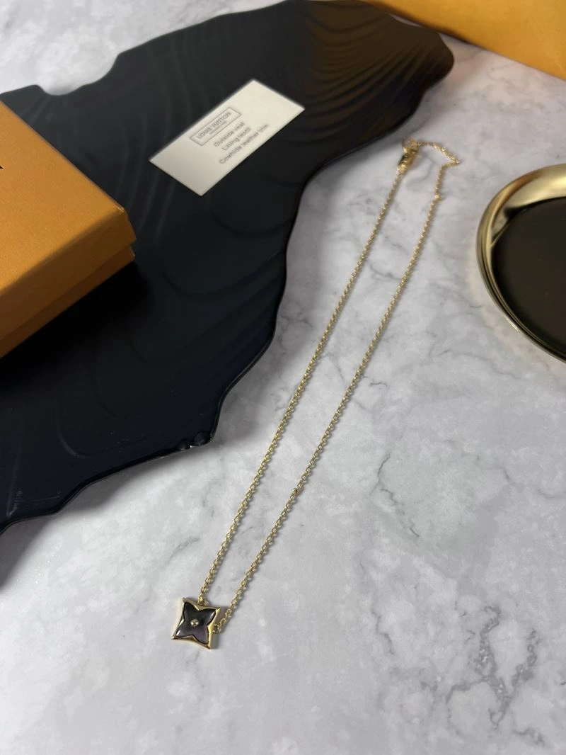 FlexibleFit Louis Vuitton Necklaces 251636