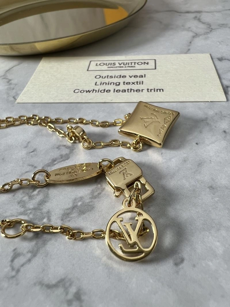 Louis Vuitton Necklaces Casual 251524