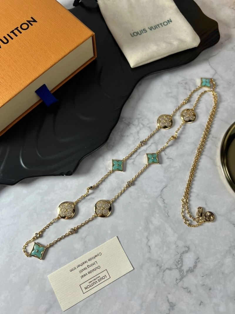 Louis Vuitton Necklaces Effortless 251520