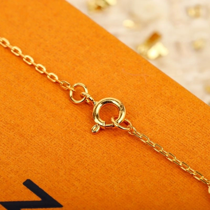 Reliable Louis Vuitton Necklaces 251545