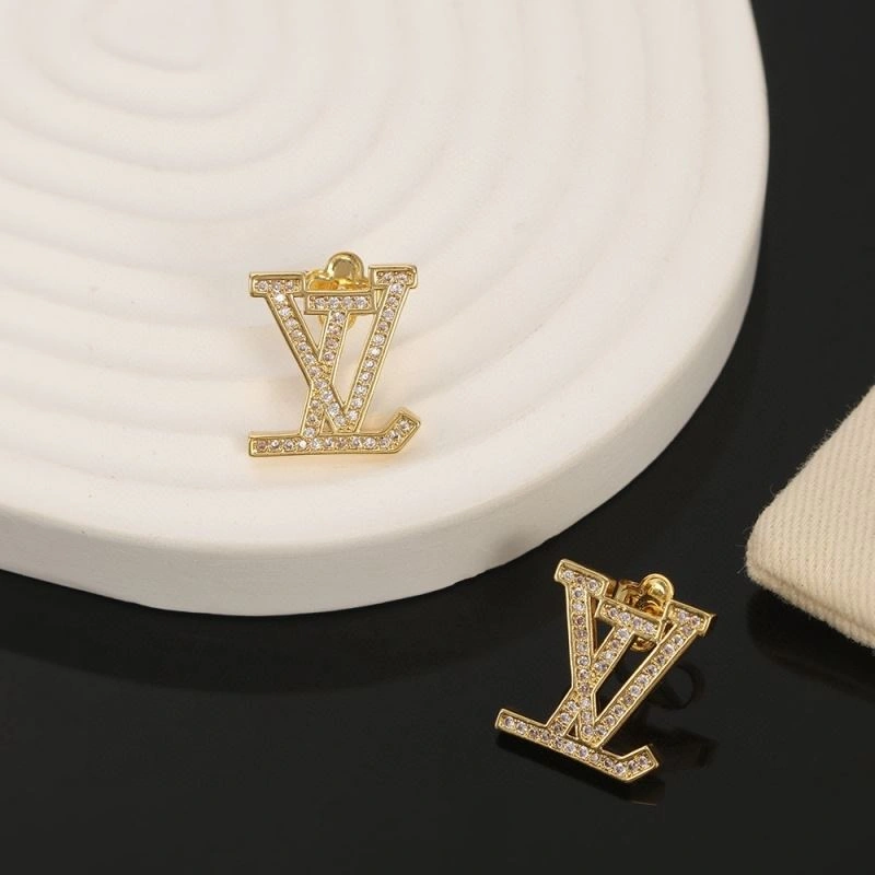 Minimalist Louis Vuitton Necklaces 251531
