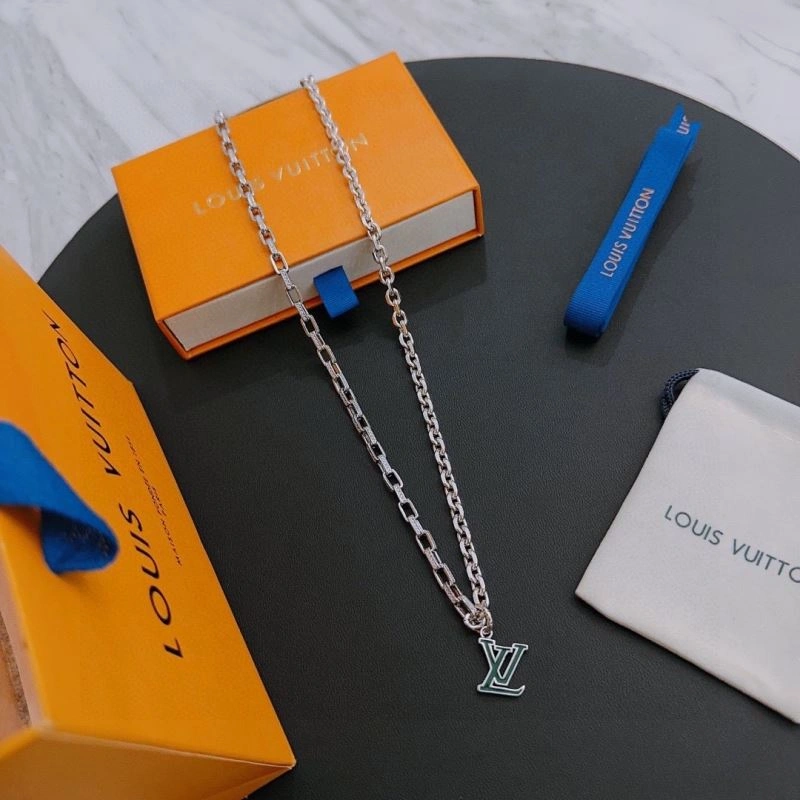 Louis Vuitton Necklaces Breathable 251537